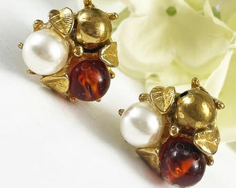 Vintage Mid-Century Gold, Pearl & Faux Amber Beaded Cluster Clip Earrings