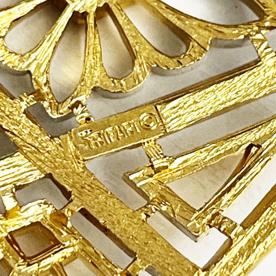 Vintage Crown Trifari White Enamel & Gold Shield … - image 9