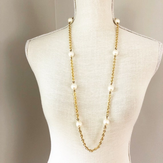 Carolee Vintage Pearl Earring & Necklace Set - image 3