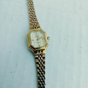 Vintage Ladies Benrus Watch