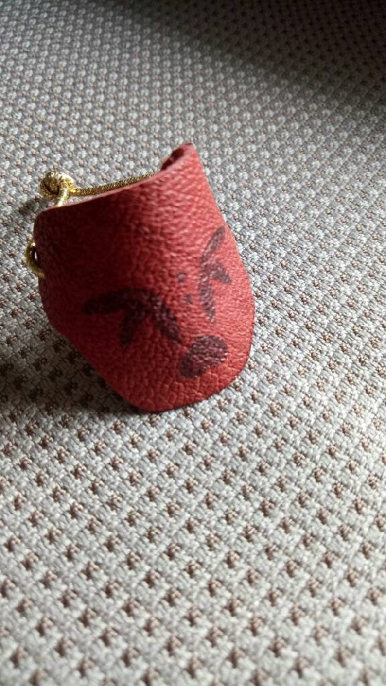 Comfortable, Adjustable Japanese Style Homemade Reclaimed Leather Thimble for Sewing, Sashiko Embroidery, Boro, Gold or Silver Thread image 7