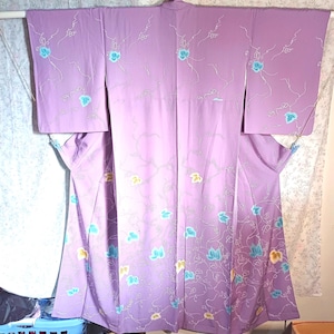 着物 Vintage Silk Kimono: Purple, Blue & Yellow Komon Tsukesage - Shibori Vines, Custom Size