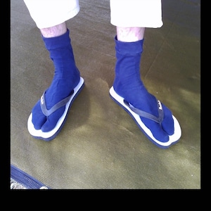 足袋 Custom Stretch Tabi Socks from Reclaimed Materials - All Sizes Available for Split Toe Footwear