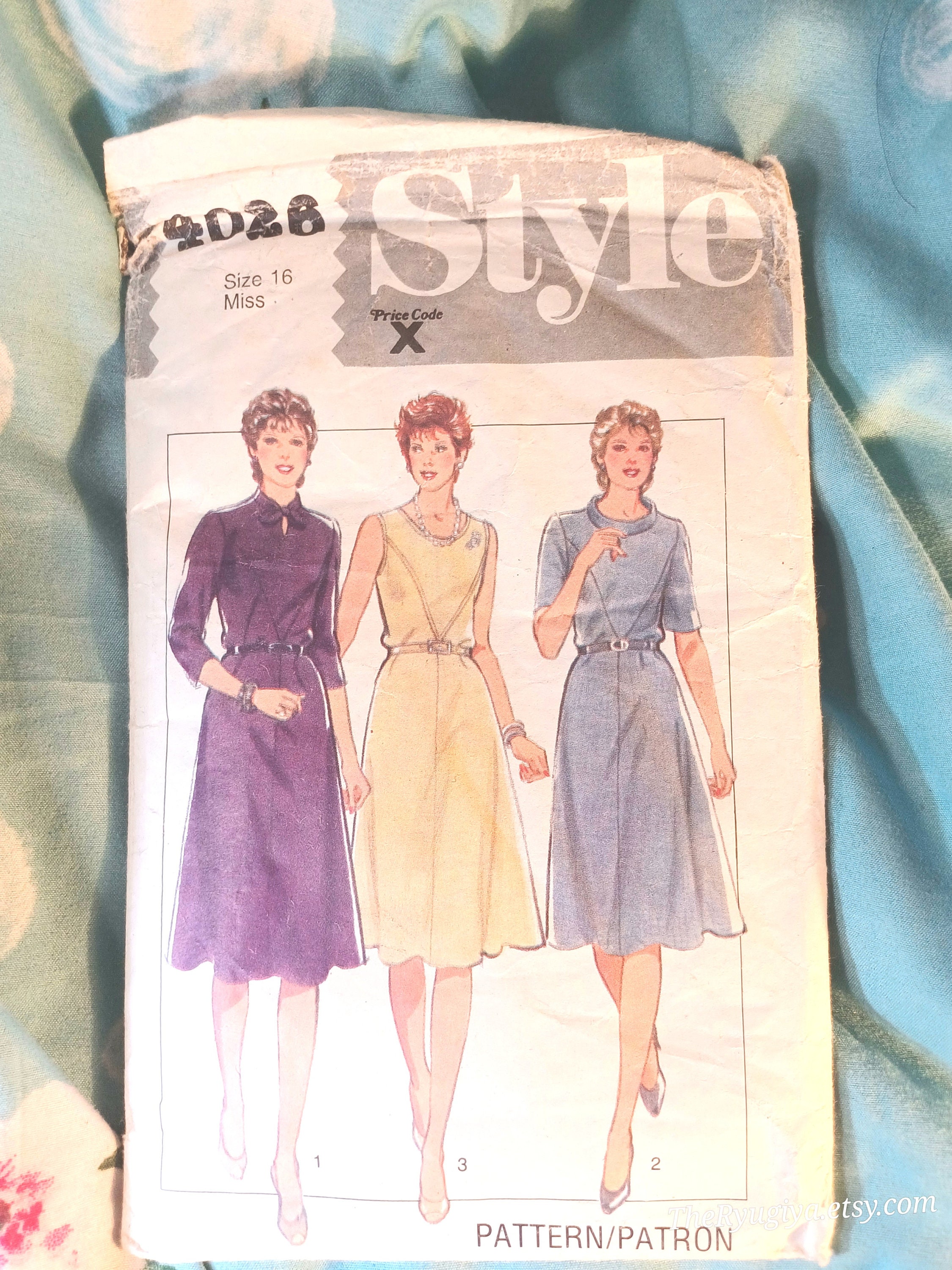 1980s A-line Dress Vintage Sewing Pattern Triangle Bodice Bust 36 Retro  Fashion DIY Craft - Etsy