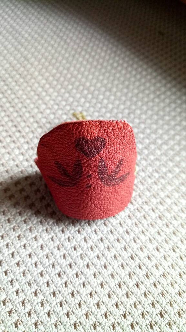 Comfortable, Adjustable Japanese Style Homemade Reclaimed Leather Thimble for Sewing, Sashiko Embroidery, Boro, Gold or Silver Thread image 8