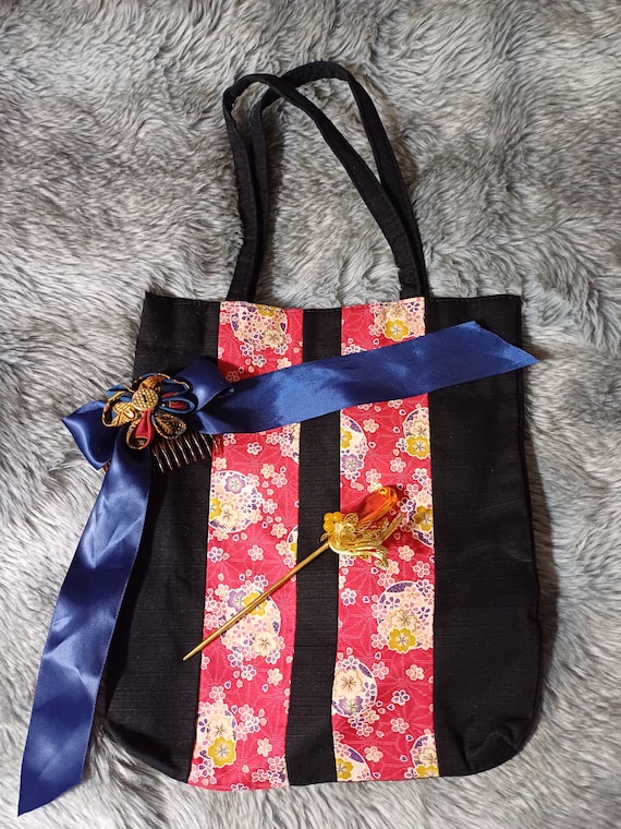 Vintage Style Japanese Carry Bag and Two Hair Orna