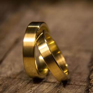 Gold Wedding Rings Set 14K | 585 solid yellow gold | Pair 4.5mm & 6mm | wide rings