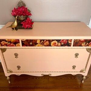 Custom Order Jacobean 5 drawer Dresser| Vintage Chest of Drawers | Romantic Bedroom Furniture | Apricot Peach and Gold Nursery | Rose Accent 画像 8