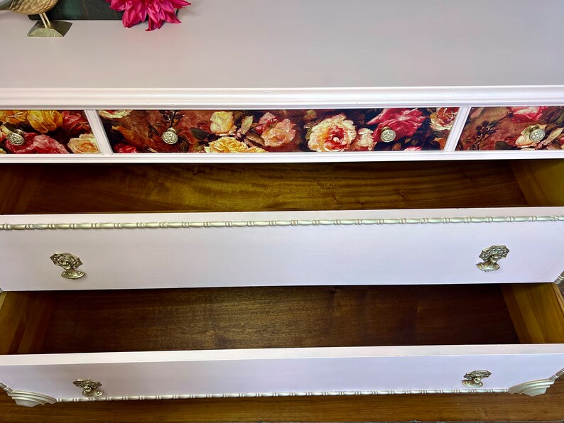 Custom Order Jacobean 5 drawer Dresser| Vintage Chest of Drawers | Romantic Bedroom Furniture | Apricot Peach and Gold Nursery | Rose Accent 画像 3