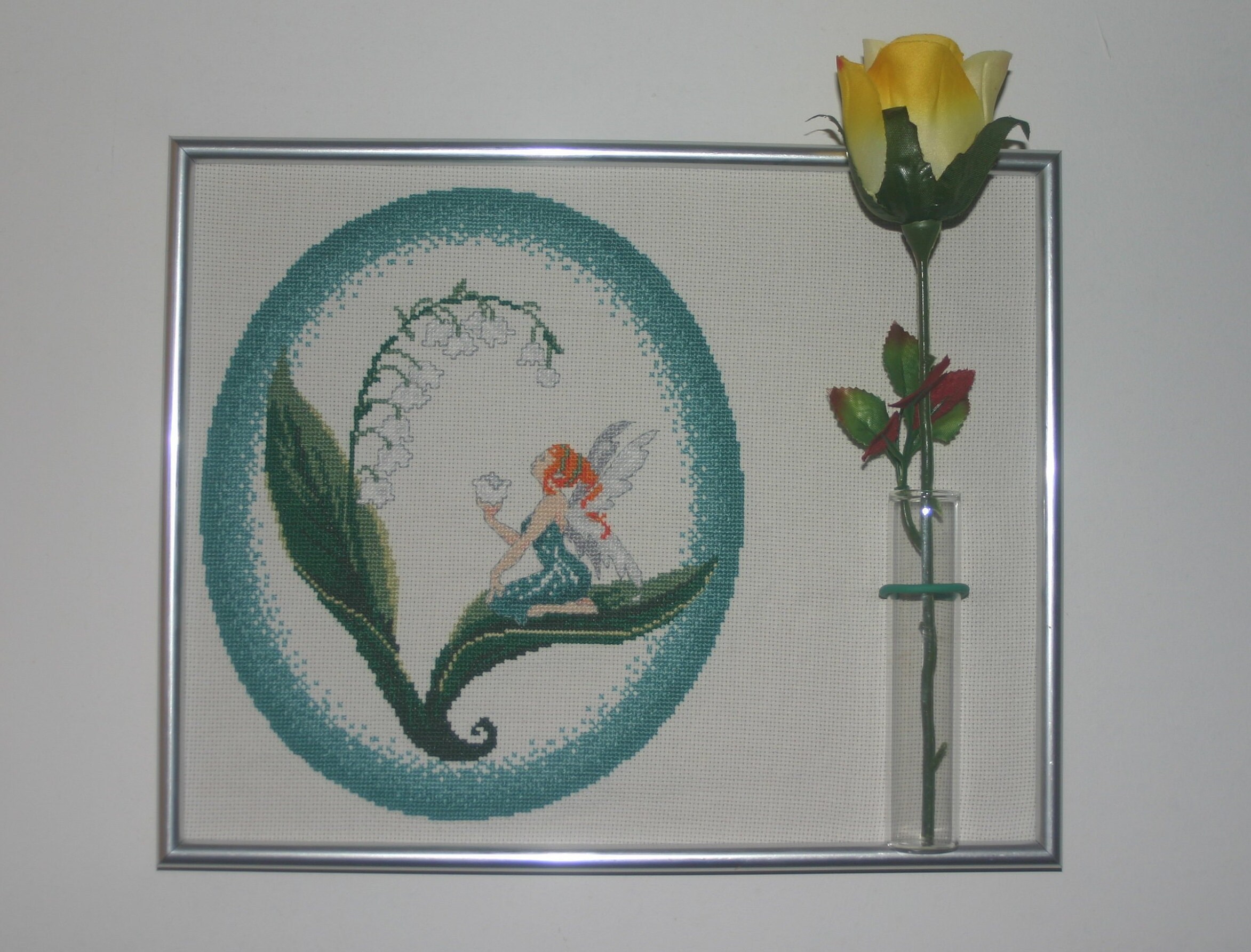 Tableau Brodé Soliflore La Fée Au Muguet