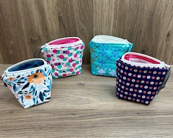 Mini Essential Oil Bag, Small Pocket Zipper Bag, Oil Storage, Airline Bag, Kids Bag, 5/15 ml Any Brand Bottles, On the Go Bag, Compact Bag