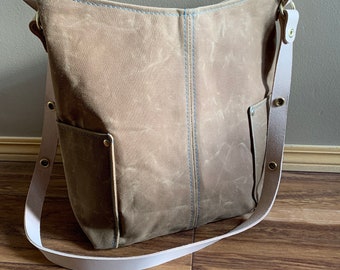 Waxed Canvas Crossbody Tote Bag: Leather Travel Field Bag