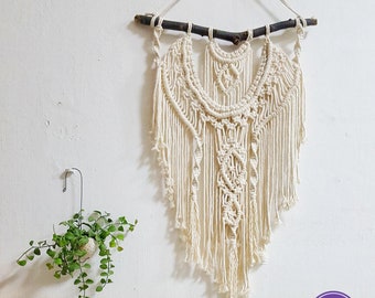 Handmade macrame wall hanging| Boho wall hanging| Woven wall hanging| Macrame decor| Macrame wall art