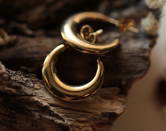 Crescent Moon   Earrings GOLD plated Sterling Silver