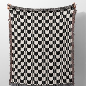 Geometric Design Woven Throw Blanket Tapestry  Checkered Style Black Woven Blanket with Geometric Pattern Aesthetic Home Modern Room Decor