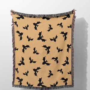 Halloween Blanket with Bats, Orange and Black Halloween Woven Throw Blanket for Spooky Season,  Halloween Home Decor Gift for Living Room