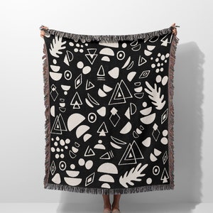 Black and White Boho Woven Throw Fringe Blanket and Tapestry, Modern Art Bohemian Woven Blanket Gift for New Homeowner, Couch, Bed or Chair