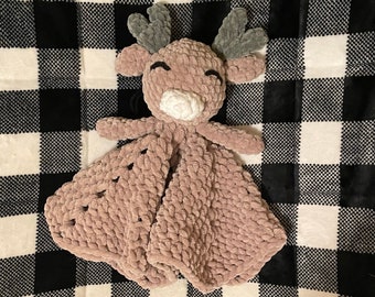 Reindeer Lovey Pattern | Crochet Lovey Christmas Pattern | Lovey Christmas Pattern | Rudolph Lovey | Reindeer Stuffy | Reindeer Toy