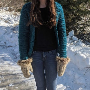 Winter Ridges Cardi | Crochet Cardigan Pattern | Crochet Cardi Pattern |