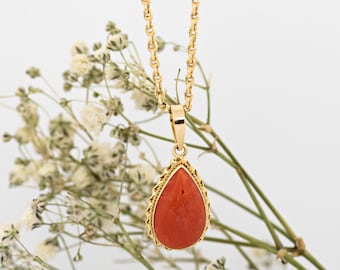 Vintage 18k Gold Carnelian Pendant Necklace & Matching 20.5 Inch Anchor Chain