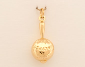 Vintage 18k Yellow Gold Maraca Charm: Italian Pendant, 1970s