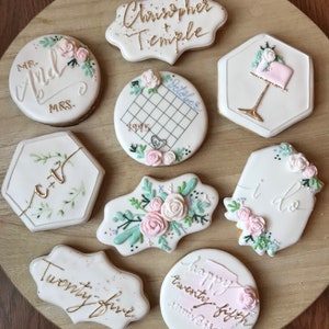 Custom Floral/Bridal/Wedding/Bachelorette/Birthday Cookies (1 Dozen)