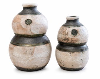 Vase set off 2