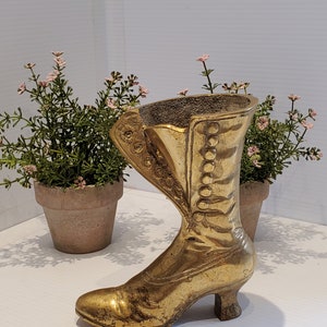 Vintage Brass Victorian Boot Statue, Victorian Boot Matchstick Holder, Brass Decor, Victorian Decor, Antique Victorian Style Ladys Boot