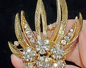 Broche Florale Ancienne Usner – Métal Doré Et Cristal – Occasion Bel état