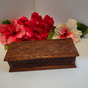 Vintage Hand Carved India Floral Pencil Pen Box, Boho Decor, Rectangular Wooden Desk Box, Desk Decor, Bohemian Wood Decor, Writers Gifts