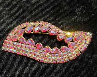 Vintage Red Aurora Borealis Leaf Brooch, Leaf Pins, Vintage Jewelry, Old Brooches, Pins, Rhinestone Jewelry, Costume Jewelry, 50s Brooches