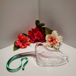 Vintage Watermelon Glass Stretch Lily, Art Glass Lily, Artisan Made, Blown Glass Lily, Pink Green Glass Lily, Art Glass Flower, Handmade