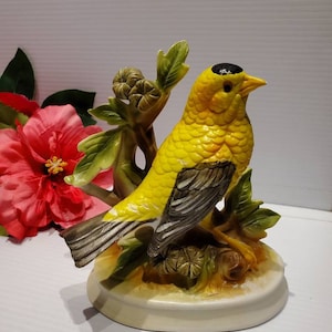 Figurka żółtego ptaka ceramicznego w stylu vintage, figurka kanarka, dekoracja ptaka, ozdoba ptaka, dekoracja ptaka, upominki dla obserwatorów ptaków, prezenty dla ptaków