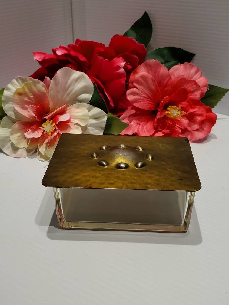 Vintage Hammered Brass Clear Glass Jewelry Box, Trinket Box, Decorative ...
