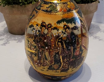 Vintage Satusuma Geisha Women Motif Egg, Handpainted Egg