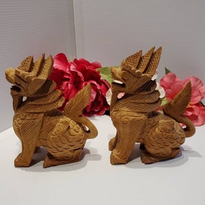 Vintage Hand Carved Wooden Foo Dog Figurine, Chinese Lucky Foo Dog Ornament, Chinese Decor, Asian Foo Dog, Chinese Collectibles, Chiseled