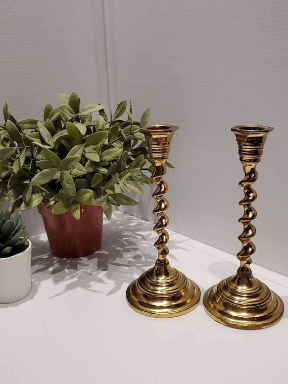 Vintage Brass Spiral Taper Candlestick Holders, Made in Portugal, Brass  Decor, Brass Collectibles, Cottagecore, Shabby Chic, Candle Holders 