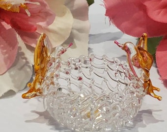 Vintage Spun Glass Perched Birds Trinket Miniature Bowl, Petit plat annulaire, Verre d’art, Oiseaux d’ambre filés, Figurine de petit bol d’oiseau, Oiseaux en verre