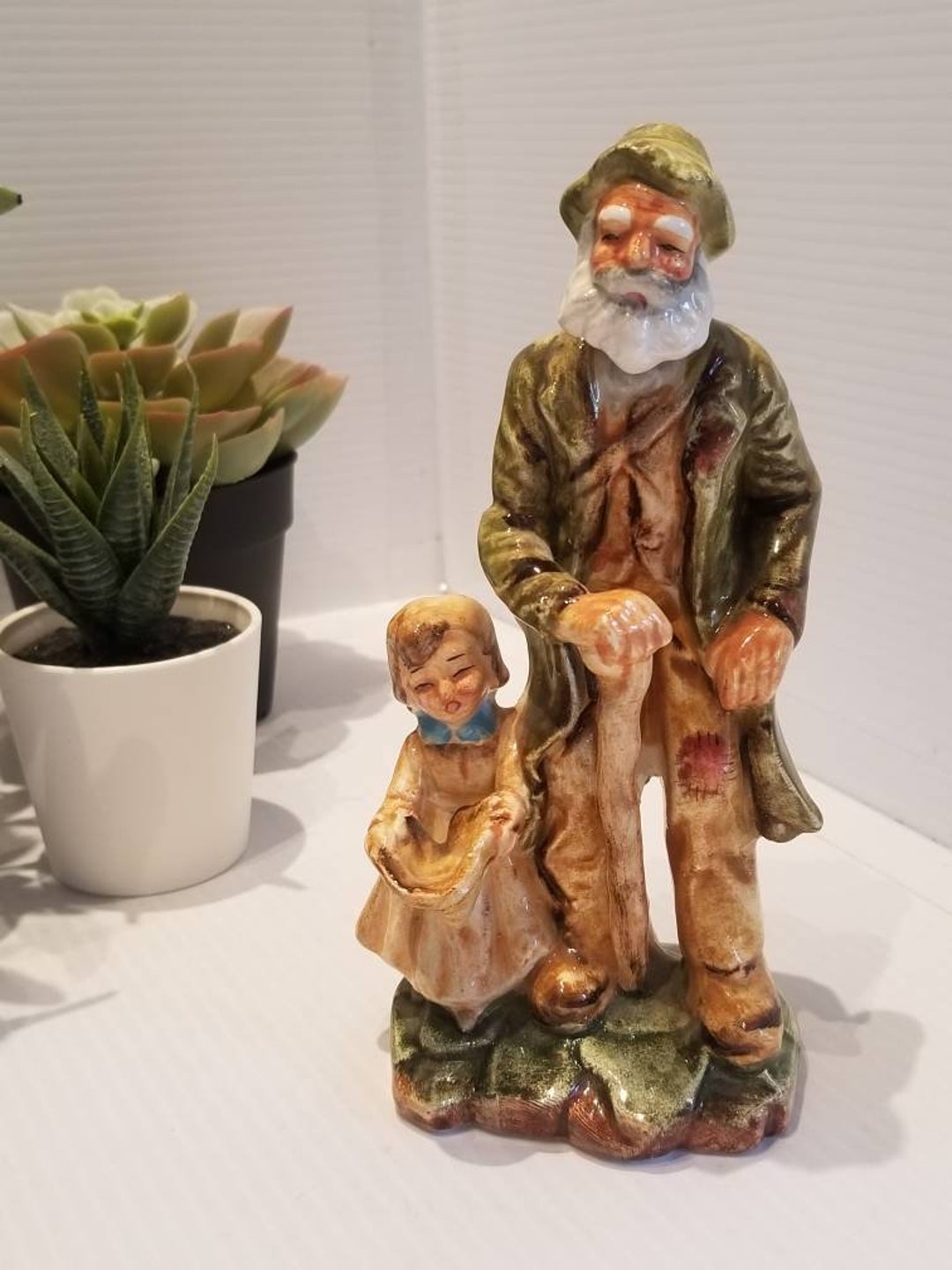 ヴィンテージ磁器ホーボーと少女の置物、鍋を扱う老人の像、日本製