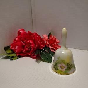 Vintage Floral Hand Painted Ceramic Bell, 80s Painted Floral Bell, Decorative Bell, Bell Collectibles, Victorian Style Bell, Victorian Decor
