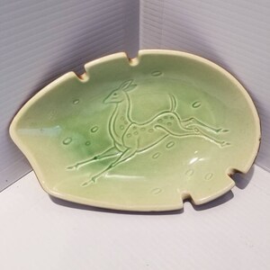 Vintage keramische herten asbak, gemaakt in de VS, Mid Century aardewerk, herten collectibles, tabak collectibles, keramische asbakken, USA aardewerk,