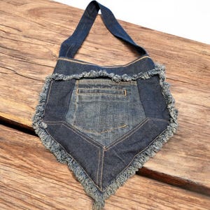 Sac à main vintage en patchwork en denim recyclé, sac à main en denim matelassé, sac en denim cousu à la main, sac en jean bohème hippie, sac à main hippie