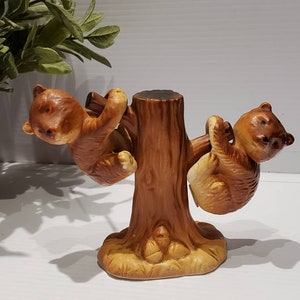 Vintage Japan Baby Bears Climbing Tree Salt & Pepper Shakers, Bear Collectibles, Bear Giftware, Bear Kitchenware, Kitsch Ceramic Bears,