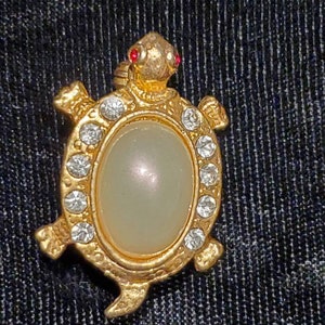 Vintage Gold Tone Faux Pearl Cabochon Turtle Brooch, Rhinestone Turtle Brooch, Turtle Jewelry, Turtle Giftware, Turtle Pin,  Turtle Gifts