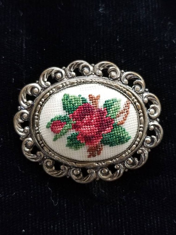 Vintage Petit Point Rose Brooche And Clip On Earr… - image 7