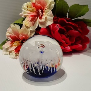 Vintage Murano White Flower In Water Paperweight, Murano Paperweight, Controlled Bubbles, Murano Art Glass, Glass Floral Globe, Blown Glass