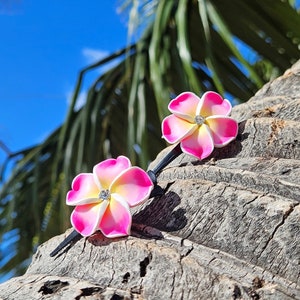 Plumeria Hair Clip Set, Frangipani, Tropical Hair Clip, Wedding Hair Flower, Bridal Headpiece, Beach Party, Hawaiian Jewelry, Fascinator