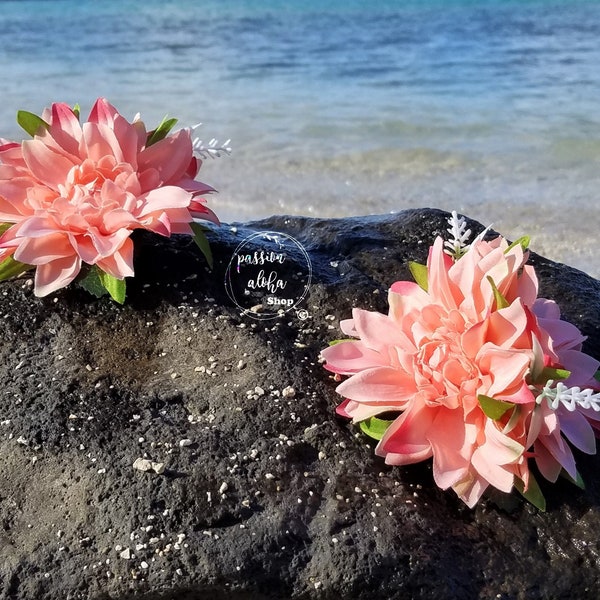 Tropical Flower hair Clip, Chrysanthemum Hair Clip, Hawaiian Hair Clip, Wedding Accessories, Flower brooch, Bridal Hair clip, Beach Party