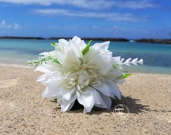 Tropical Flower hair Clip, White Chrysanthemum Hair Clip, Hawaiian Hair Clip, Wedding Accessories, Flower brooch, Bridal Hair clip, Handmade