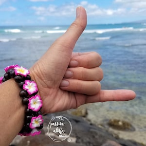 Hawaiian flower bracelets deals
